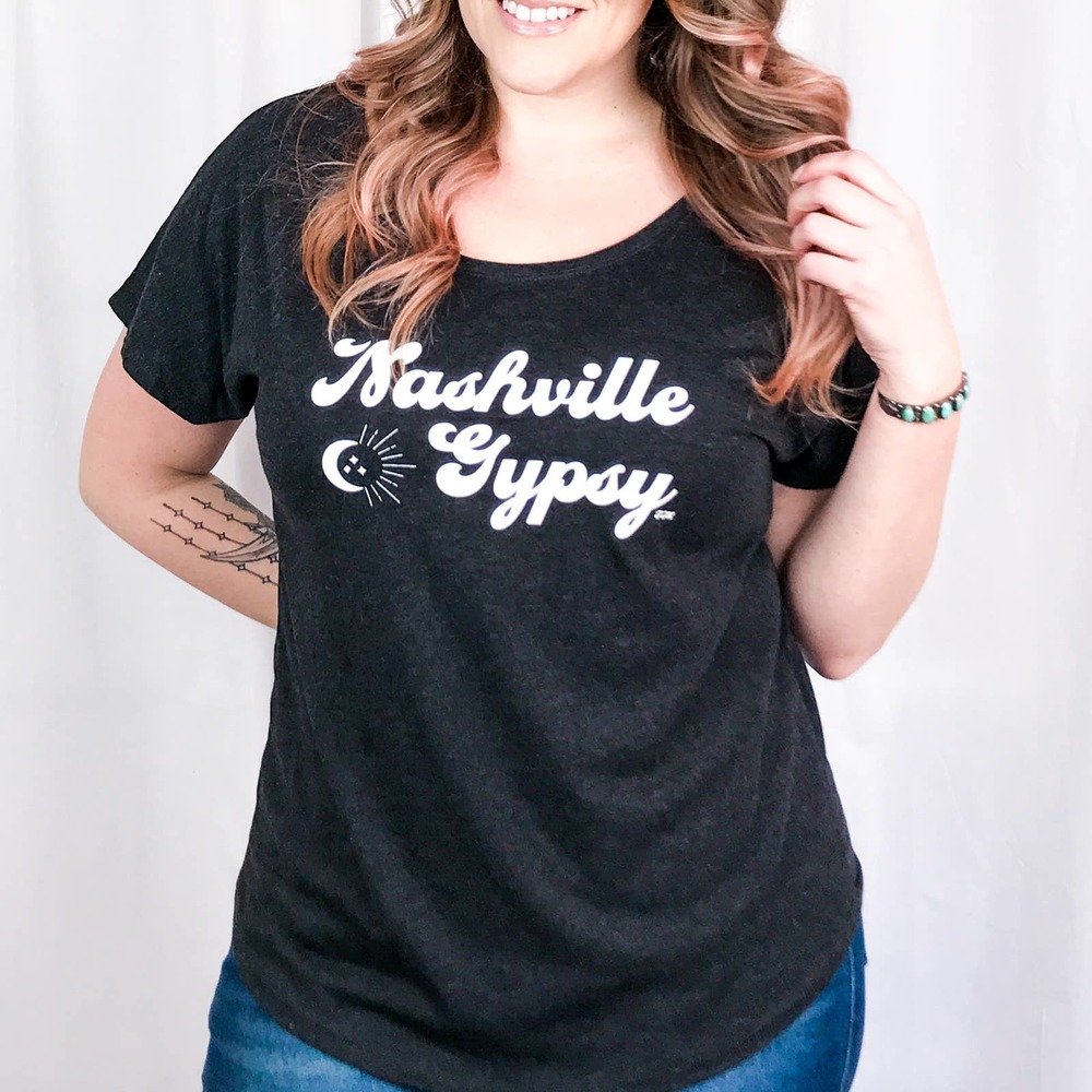 NWT Nashville Gypsy T Shirt Size Medium